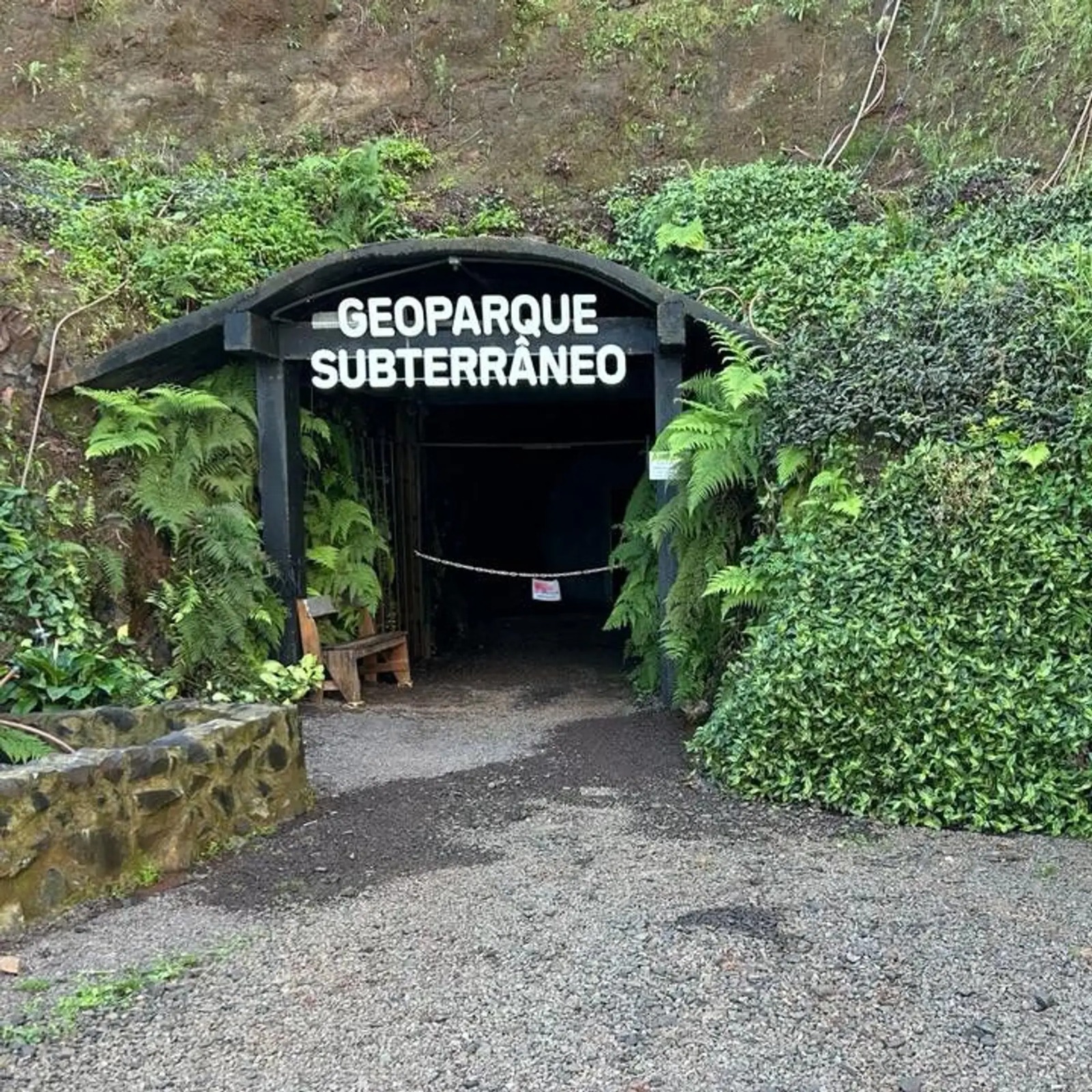 Foto panorâmica da igreja