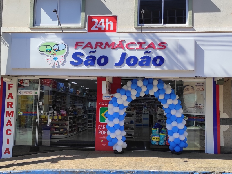 Foto panorâmica da Cascata da Harmonia